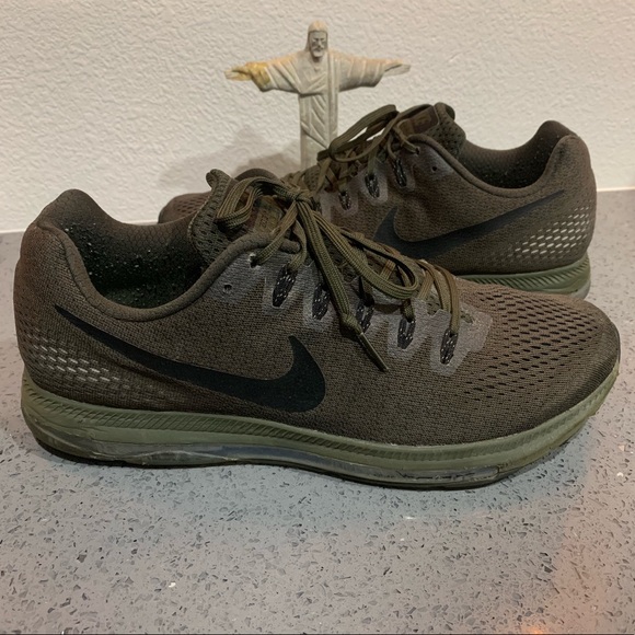 nike army color shoes